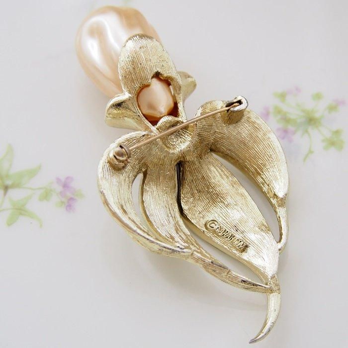 1960年代アメリカ製サラコベントリーブローチ存在感あるデザイン