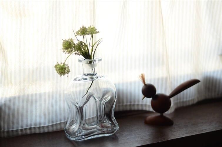 ドイツ製 フタ付き古いガラスボトル ヴィンテージ花瓶