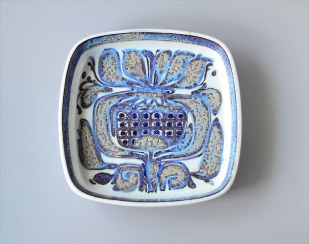 ロイヤルコペンハーゲンのアンティーク特集｜ブルーフルーテッド