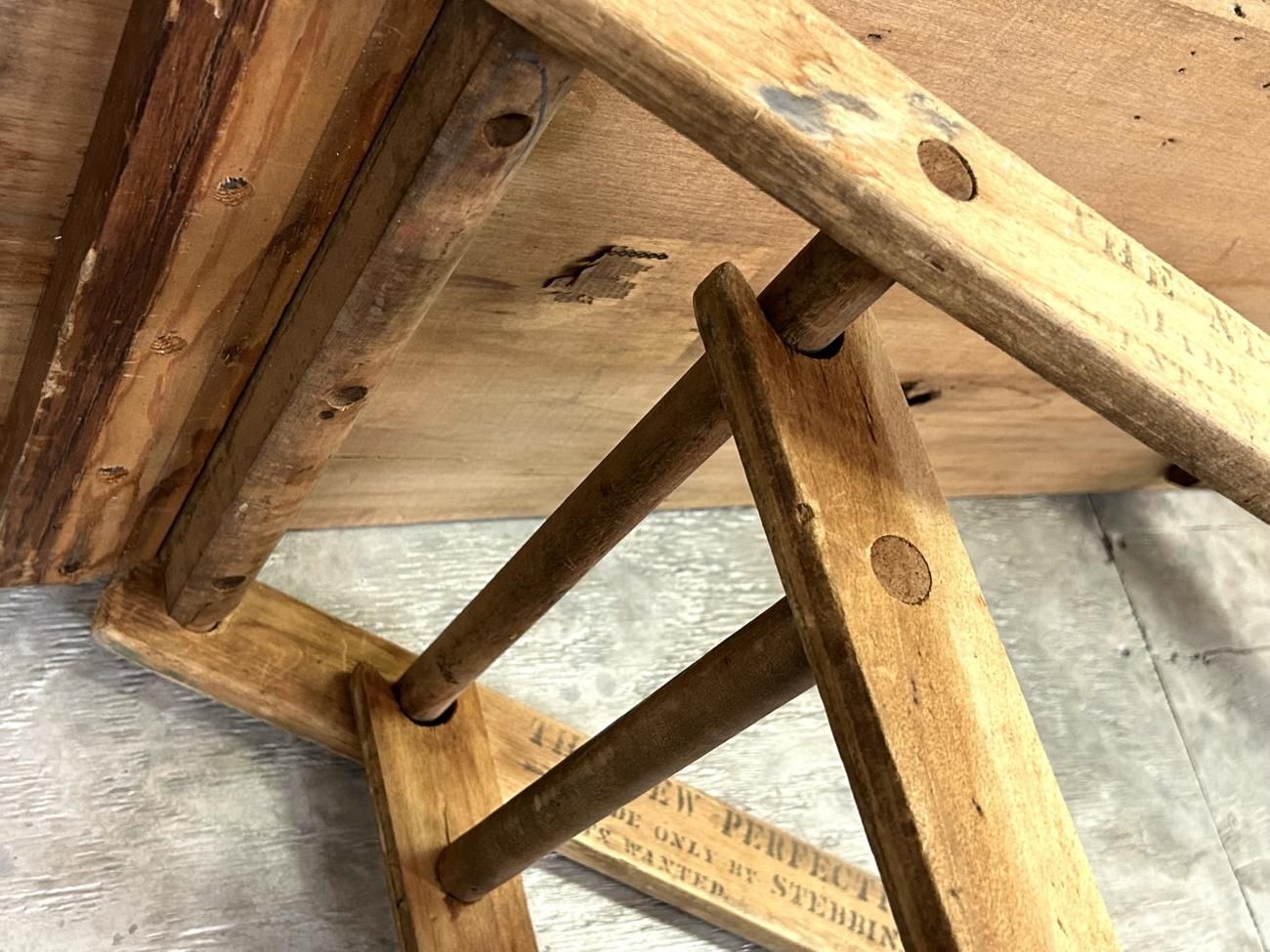 アンティーク ウッドアイロン台 - 大阪和泉市のアンティークインテリア