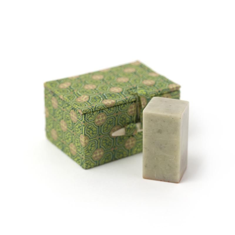 篆刻（フリー）1.5cm【青田石 / 印箱付き】 - 書道用品、墨、墨液、紙