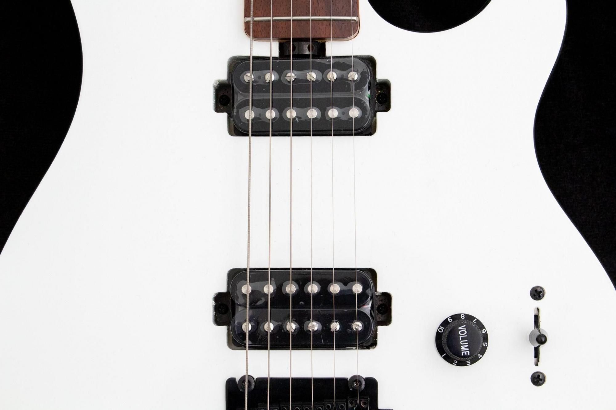 outlet】Sterling by MusicMan / SUB AXIS WHITE #B144815 3.615kg