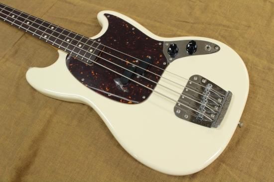 Fender Japan Mustang Bass - Geek IN Box