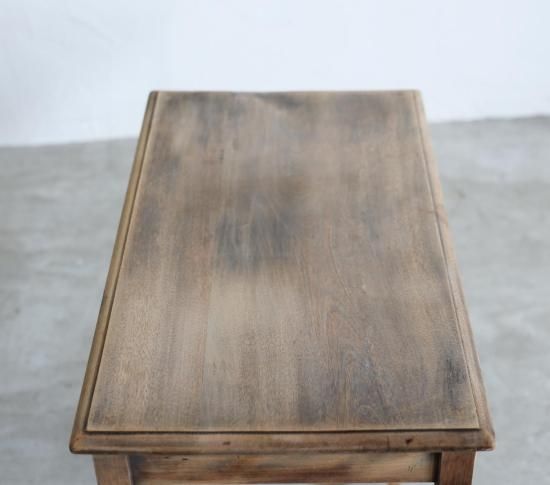 ろくろ脚の可憐なサイドテーブルの通販 | ライフスタイルショップICCA