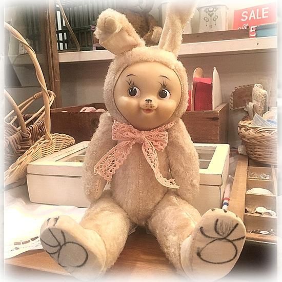 MADE IN JAPAN ＊ 1950～'60年代 ＊ クリーム色のナイロン・プラッシュ