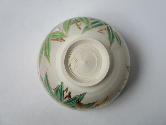 色絵 雪笹茶碗 (共箱)二代 宮川香雲 - 茶道具販売 栗林園