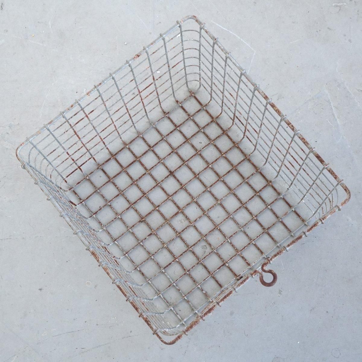 メタルジムロッカーバスケット 鉄カゴ -通販-ローズボールアンティークス