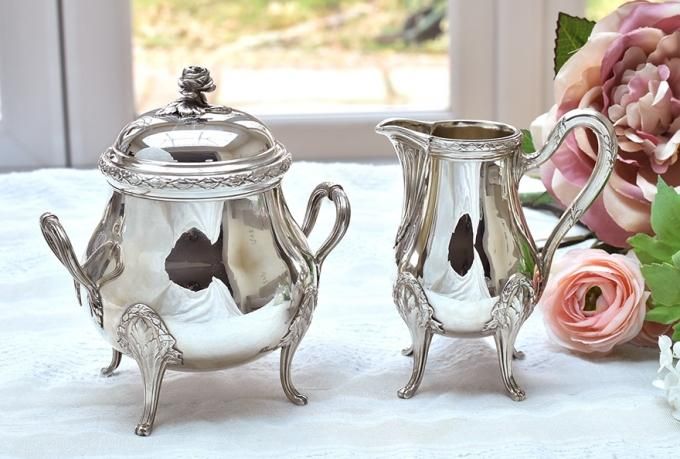 希少南フランスアンティークシュガーポット女性フィギュア付きガラス