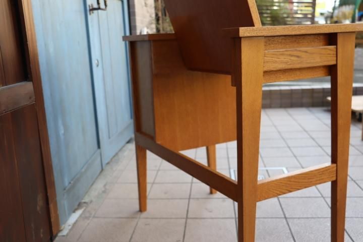 unico(ウニコ)で取り扱われていた稀少な廃番品 NOTE(ノート) オーク材