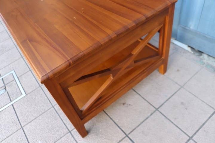 チーク材の天然木だけを扱う家具専門店SCANTEAK(スキャンティーク)の