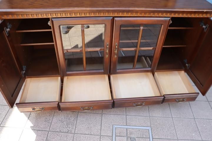 IDF太田長のATLANTA(アトランタ)シリーズのサイドボードです。収納力も