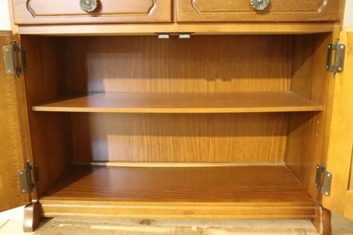 karimoku(カリモク家具)の人気シリーズCOLONIAL(コロニアル)の電話台