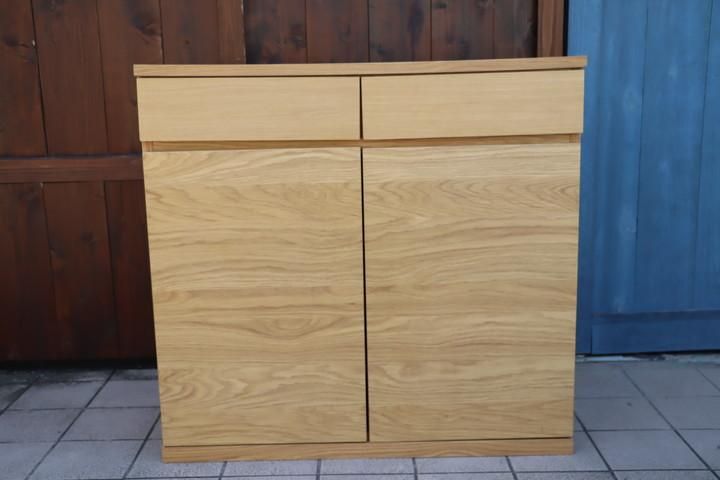 人気の無印良品(MUJI)のオーク材 キャビネット・木製扉！ナチュラルで
