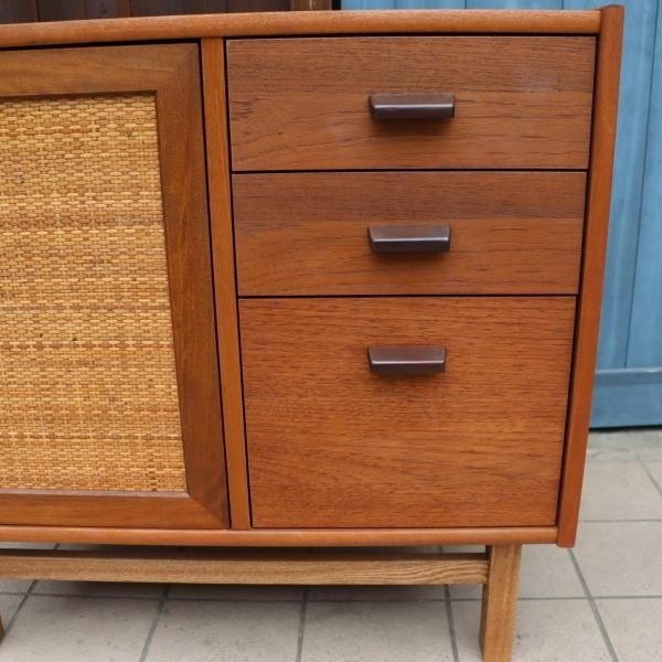 unico(ウニコ)のWICK(ウィック)シリーズのキャビネット W800です