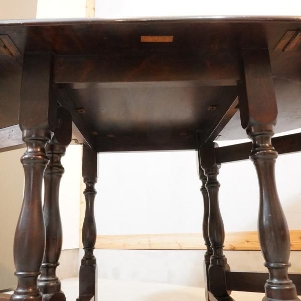 松本民芸家具のM型バタフライテーブルです。ミズメザクラ無垢材を使用