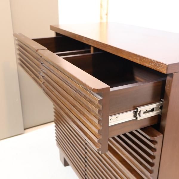 モダンデザインに和・アジアンモチーフを融合させた家具メーカーa.flat