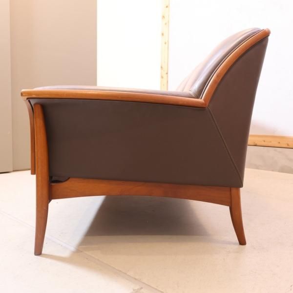 高級家具ブランドMORISHIGE(モリシゲ)のレジェ 3人掛けソファ。上質な