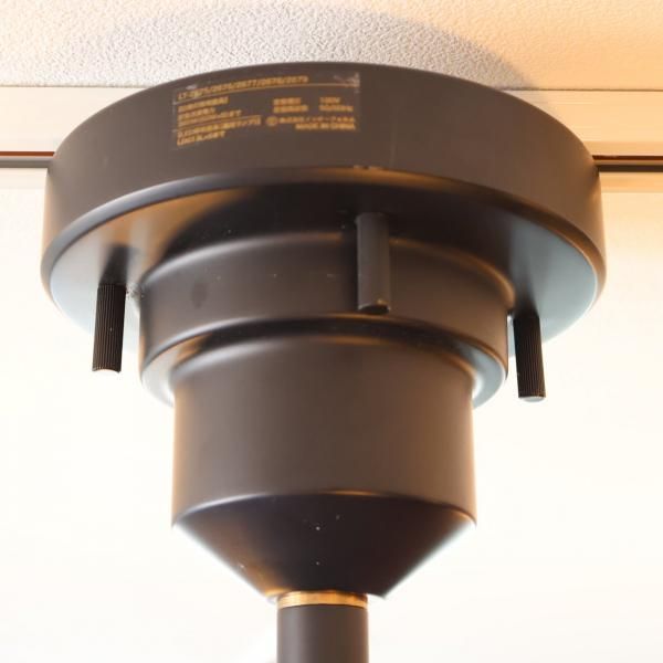 unico(ウニコ)取り扱いINTERFORM(インターフォルム)のAstre(アストル