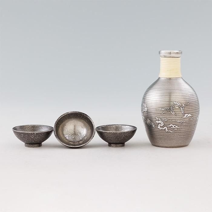 錫 酒器セット 松竹梅 盃3ヶ 黒吹雪漆加工 200ml [No.61]｜薩摩錫器工芸館