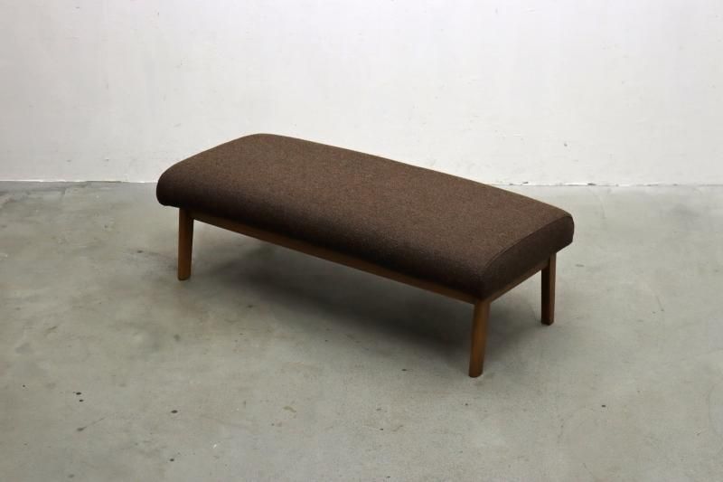 カリモク オットマン チターノ 本革 高級 レザー スツール ベージュ