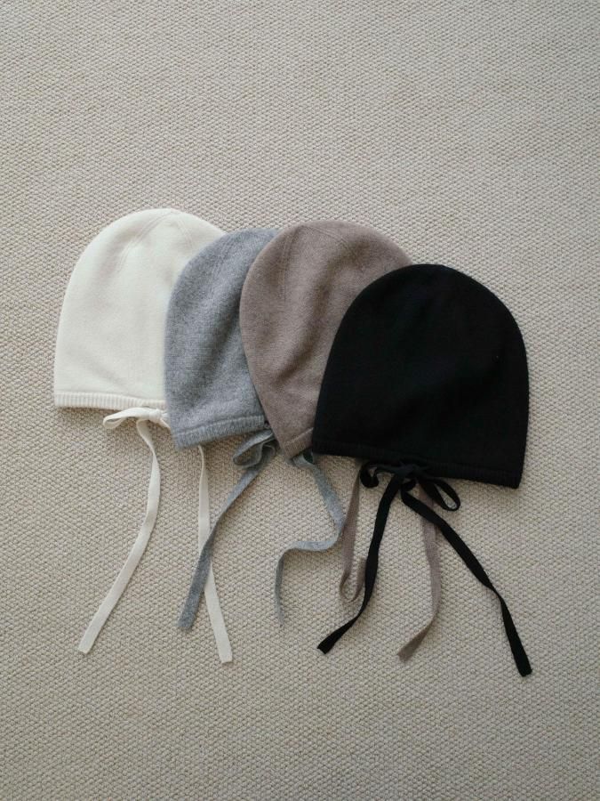 Beanie & Gloves Set - ROSARYMOON OFFICIAL WEB STORE