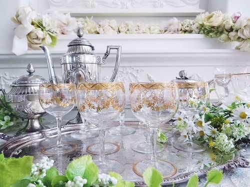 モーゼル金彩 薔薇ガーランドのワイングラス6点セット - 薔薇と天使の