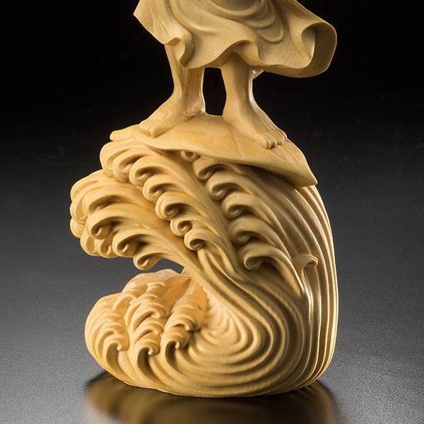 黄楊一杢彫り「達磨像」 ー 三宝堂オンラインショップ