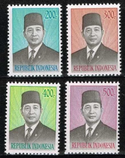 2721 外国切手 イタリア 1976~79年分 風景シリーズ 美術 4種 2721 外国