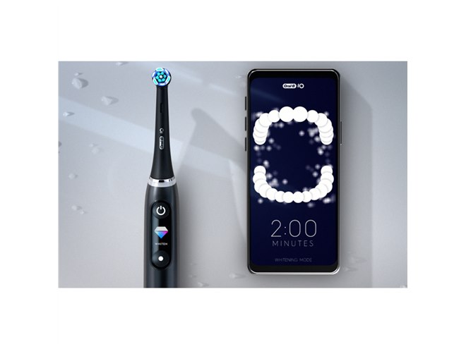 ブラウン、ブラシ1本1本を振動させて歯垢を除去する「オーラルB iO」2