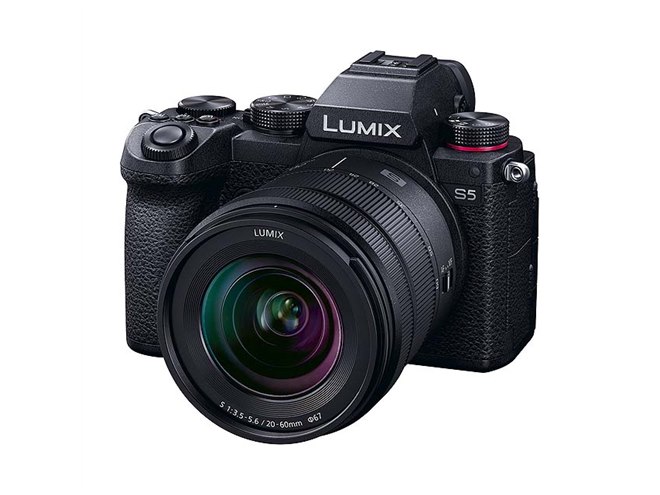 パナソニック、630gの小型・軽量フルサイズミラーレス「LUMIX S5