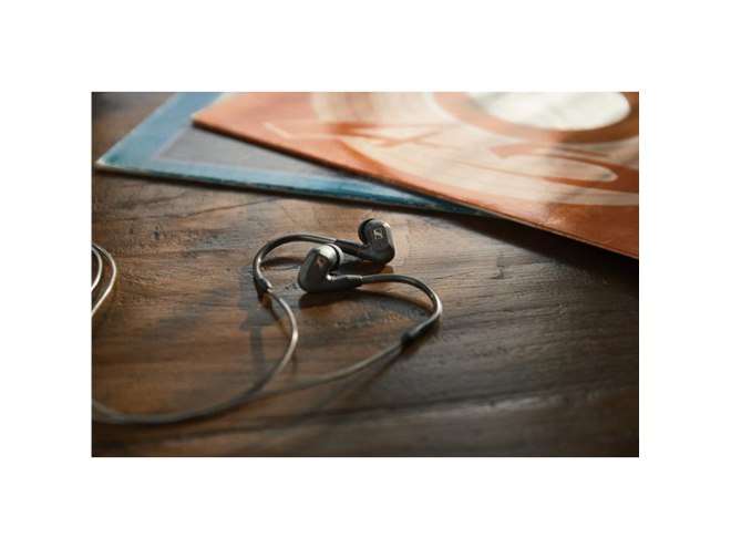 ゼンハイザー、7mm ExtraWideBandドライバー装備の有線イヤホン「IE