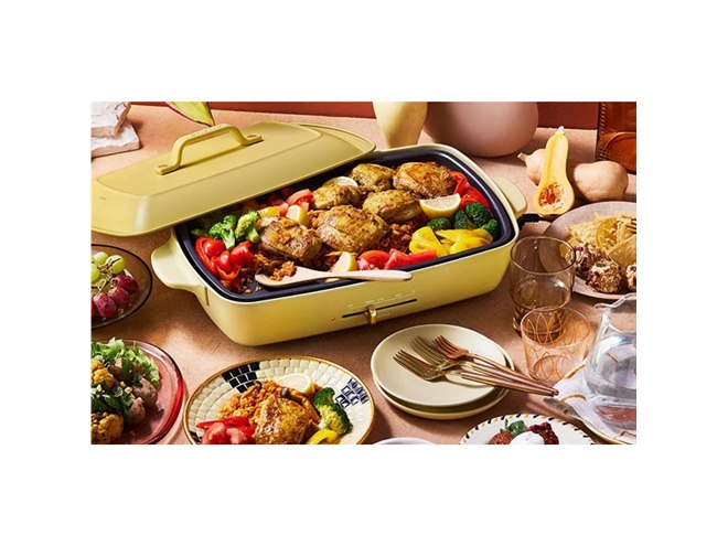 BRUNO「ホットプレート」に春夏限定カラー登場、スパイスから