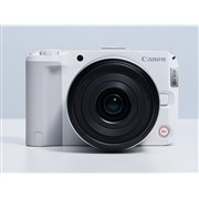 ソニー、225gの小型・軽量ミラーレス一眼「NEX-C3」 - 価格.com