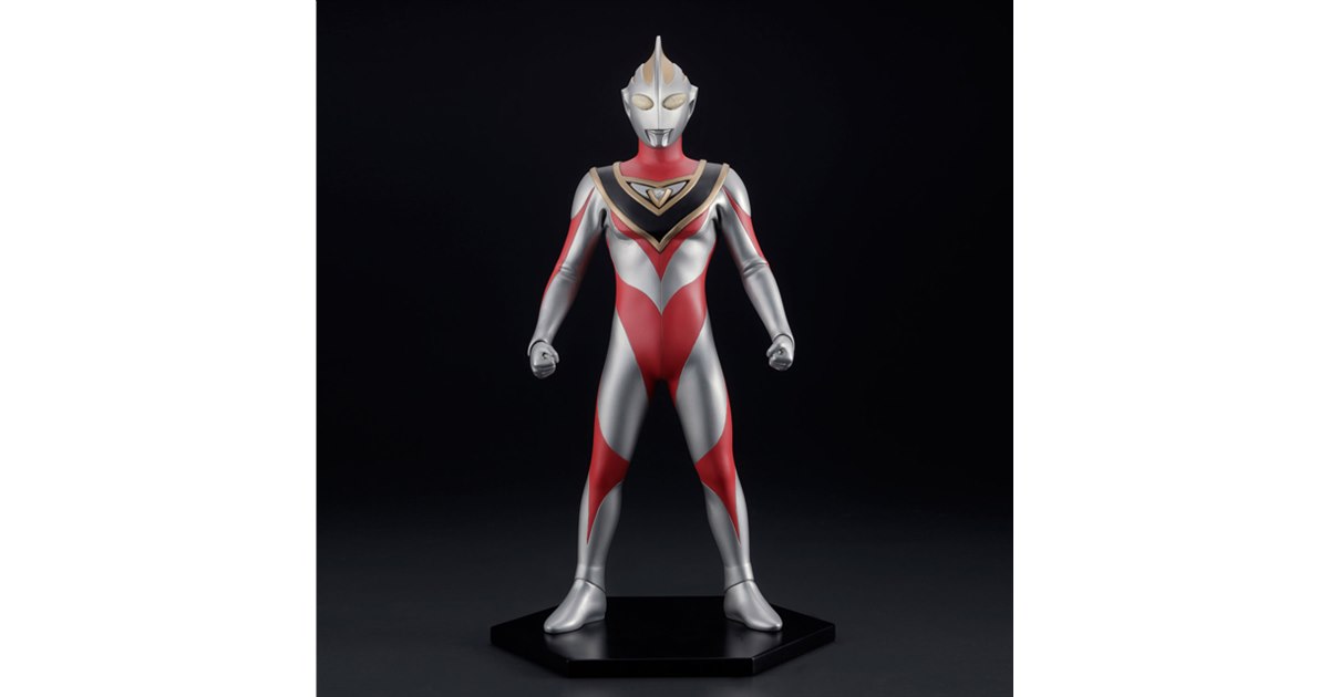 海洋堂、青い光を受け取りバージョンアップした「ウルトラマンガイア
