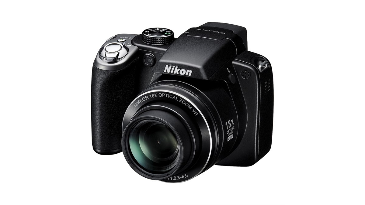 ニコン、光学18倍ズームデジカメ「COOLPIX P80」 - 価格.com