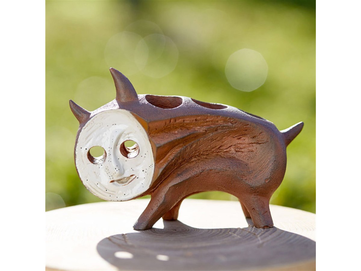 海洋堂、岡本太郎氏が手がけた「猛獣」をデスクトップサイズで