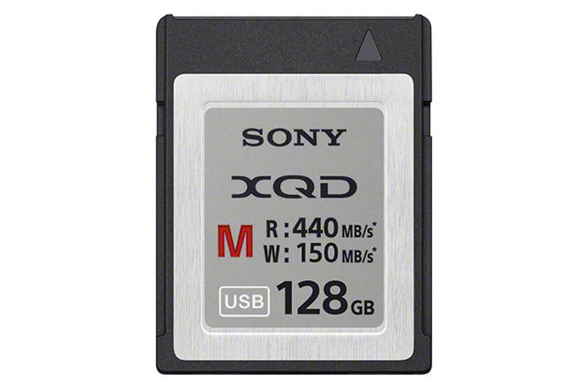 単3形電池で駆動するニコンの光学5倍ズームコンデジ「COOLPIX A10