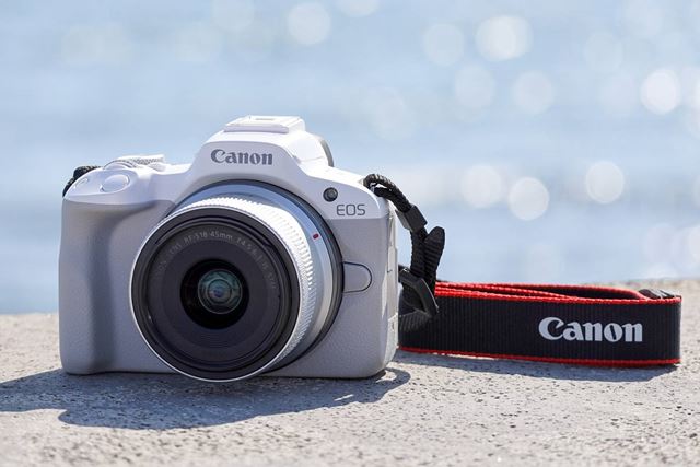 CANON EOS R50 ダブルズームキット 価格比較 - 価格.com