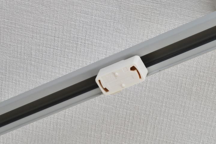 照明器具 部品 ダクトレール用変換プラグ ホワイト｜デザイン照明のCROIX