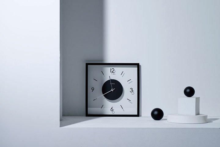 ウォールクロック 壁掛け時計 ガラス Laturi ブラック｜デザイン照明の