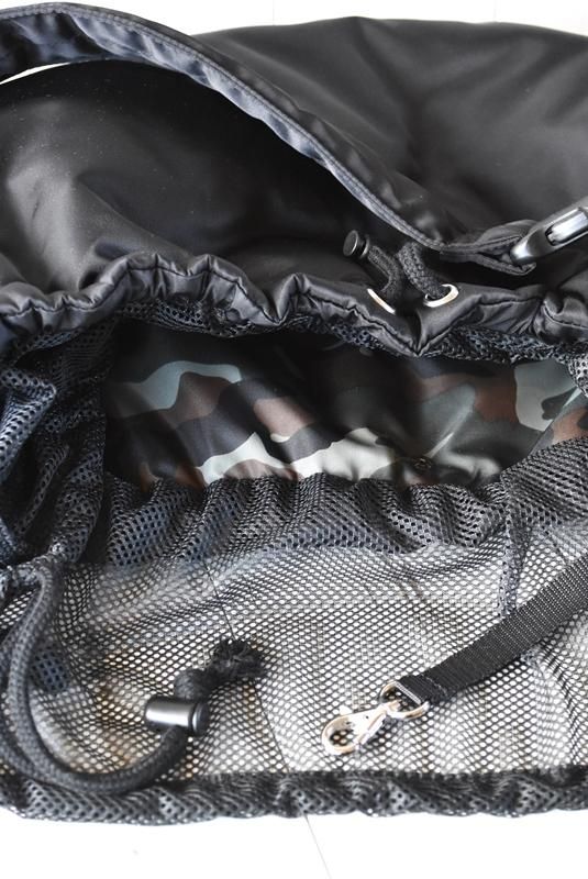 定番ブラック迷彩キャリーバッグ - 犬服のPUERTO