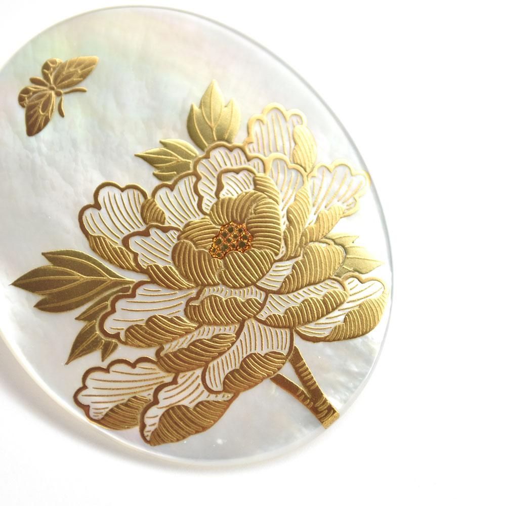 漆アート 針谷祥吾作 白蝶貝ブローチ 蝶と花のデザインブローチ 【公式