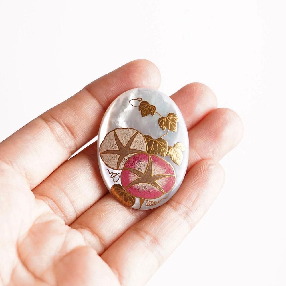 漆アート 針谷祥吾作 白蝶貝ブローチ 蝶と花のデザインブローチ 【公式