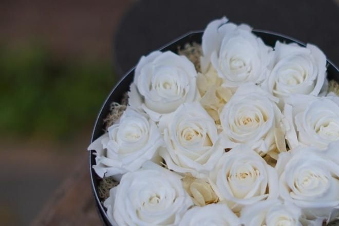 ダズンローズプリザーブドフラワー｜名古屋の花屋ゴールデンチャイルド