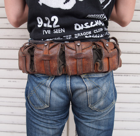 スウェーデン軍バンダリアポーチ（カオスポーチ） ヴィンテージ レザー