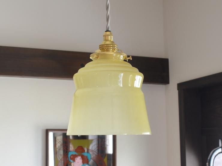 アンティーク イエローガラス ペンダントランプ｜アンティーク照明