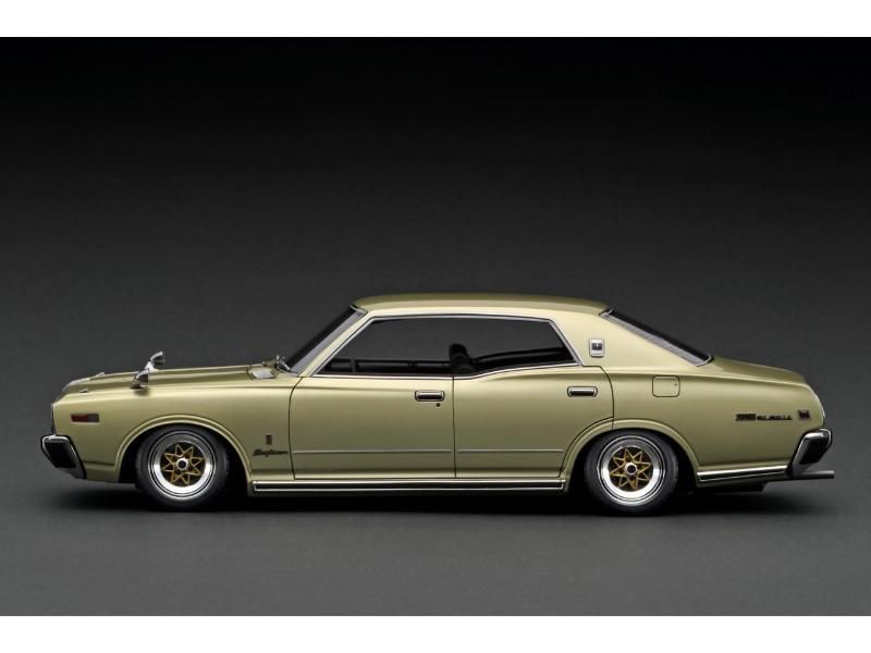 1/18 Nissan Gloria 330改Gold[イグニッションモデル] 1/18 Ignition