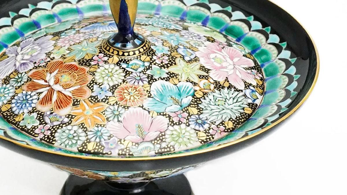 九谷焼 一楽 作 染付細工皿（カエル意匠）共箱付き 九谷焼 一楽 作 染