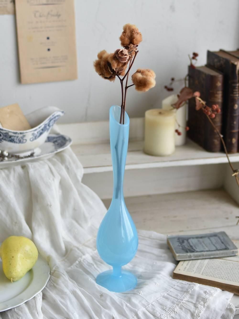 1920年代 フランス アンティーク ブルーオパールセントのお花アトリエ