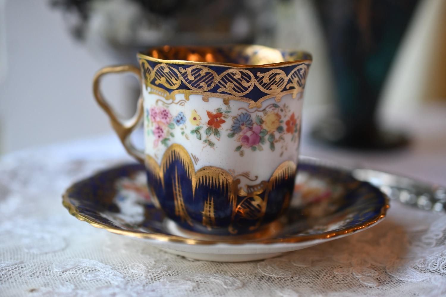 クラウンスタッフォードシャー コバルトブルーと金彩 カラフルなお花